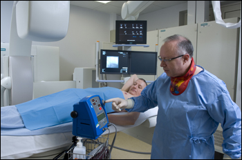 Consultant Radiologist with patient Consultant Radiologist with patient